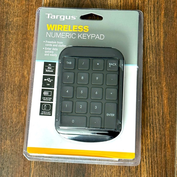 NWT Targus Wireless Numeric Keypad. - Picture 1 of 2